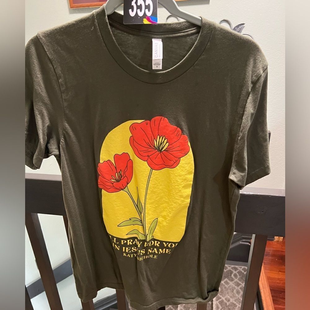 Katy Nicole Olive Green T-Shirt with Red Floral Design Medium #355